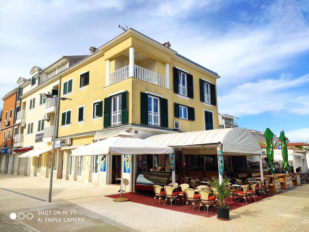 Dolce Vita City Center Umag Exterior foto